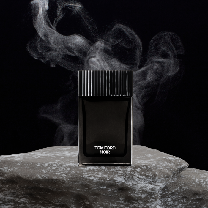 Tom Ford Noir muški parfem – elegantna crna bočica s luksuznim mirisom